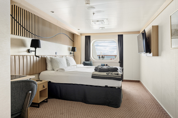 HX Hurtigruten Expeditions MS Fram Arctic Superior Outside Cabin F2 1 ©Espen Mills.jpg